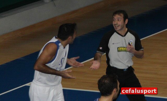 101128_sport 059y_tn.jpg